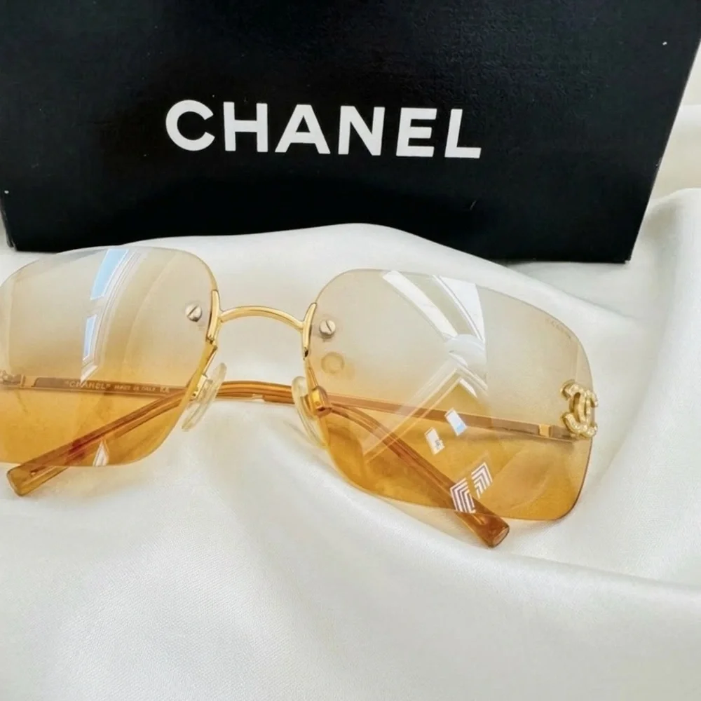 CHANEL Gold Gradient Sunglasses
